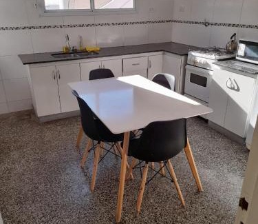 Bahia Blanca Apartment | Depto Centrico en Planta Alta