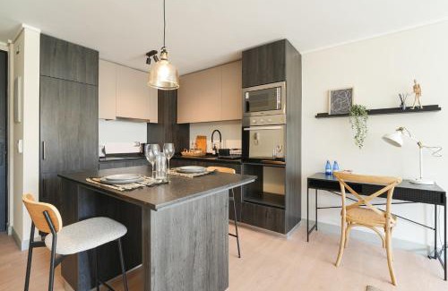 Apoquindo Apartment | Depto de lujo, ubicación privilegiada con estacionamiento