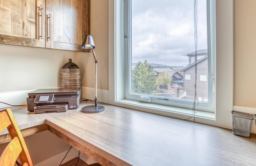 Southern Crossing Condo | Deschutes Landing at the Old Mill Riverfront