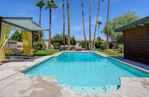 Desert Hills North House | Desert oasis tropical paradise