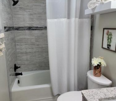 Las Cruces House | Desert Oasis With Hot Tub!