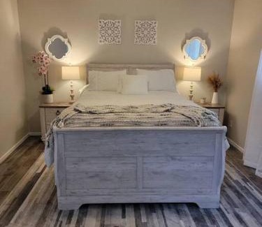 Las Cruces House | Desert Oasis With Hot Tub!