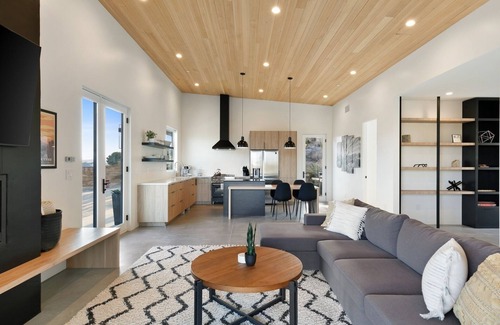 Yucca Valley House | Desert Ridge - Hot Tub, Fire Pit, Bbq, Out Door Shower & Incredi 2 Bedroom Home by RedAwning