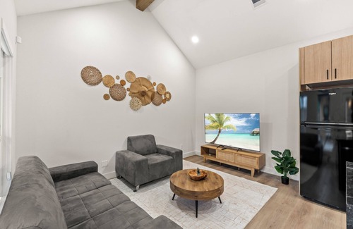 Greater East End House | Desert Rose Tiny House – Unique Stay Near Downtown @EastEndRevitalized