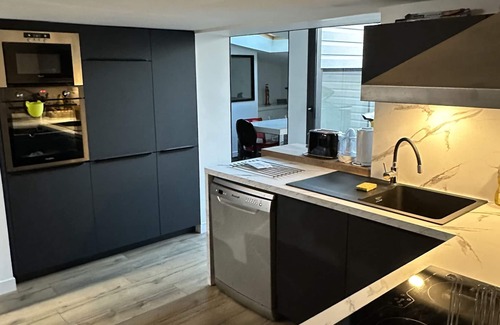 Lorient House | Design and contemporary loft in the city center