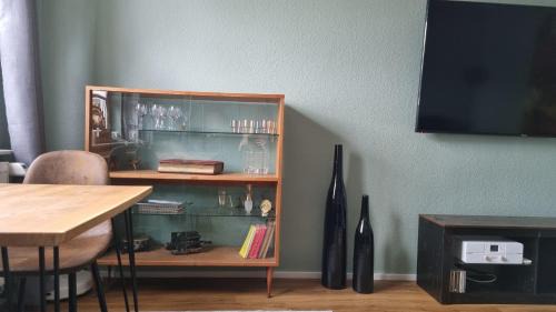 Falkensee Apartment | Design Apartment, Klimaanlage, privat Parkplatz, Wallbox, NETFLIX, DominosPizza