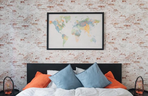 Favoriten Hotel | Design Apartment with King Size Bed - Six Minutes to Opera