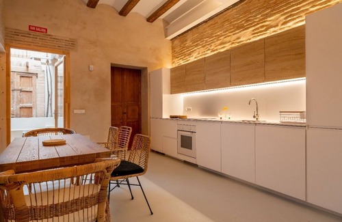 Valencia Province House | Design house with private pool near Valencia beach