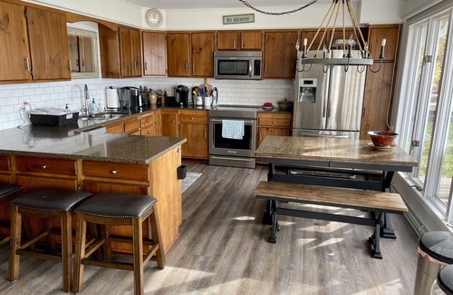 Lake Ripley House | DESIGNED FOR FUN! LAKEFRONT HOME - PET FRIENDLY! HOT TUB, FIRE PIT READY TO GO!