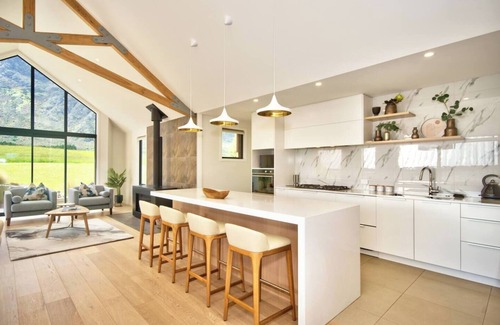 Jacks Point House | Designer 4 bedroom 3 bathroom home in Jacks Point