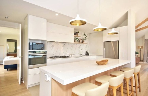 Jacks Point House | Designer 4 bedroom 3 bathroom home in Jacks Point