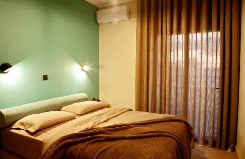 Thessaloniki Apartment | Designer apartments close to the center + free parking