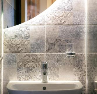 Thessaloniki Apartment | Designer apartments close to the center + free parking