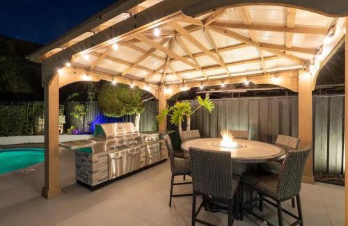 Bay Ho House | Designer Family Home with Resort-Style Oasis