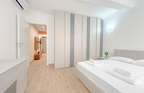 Sestri Ponente Apartment | Designer Suite - Luxury - Via Sestri - Free WiFi