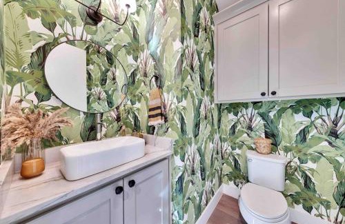 Zilker House | Designers Home near DT w Pool