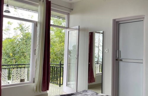 Gunehr Hotel | Destination Bir