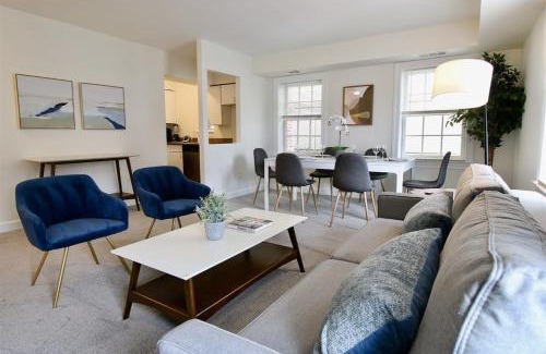 Dupont Circle Apartment | Destination Dupont - Deluxe Living Spacious Bright & Central