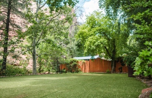Sedona Apartment | Destination Oak Creek 6 1 Bedroom Apts by RedAwning