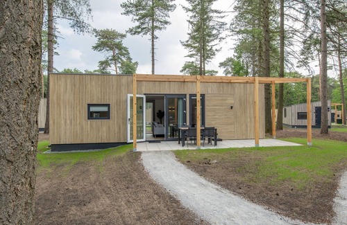 Municipality of Geldrop-Mierlo Ski Chalet | Detached chalet with air conditioning, on a holiday park, 12 km. from Eindhoven