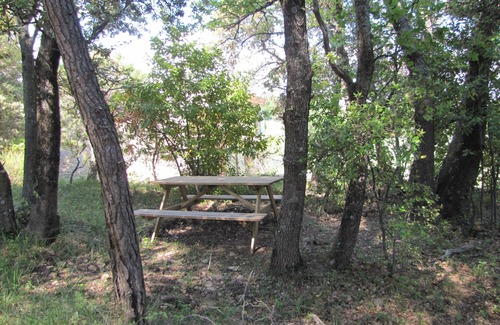 Cabrieres-dʼAigues House | Detached house at the foot of the Luberon near Cabriéres d'Aigues FR2RQ1YR