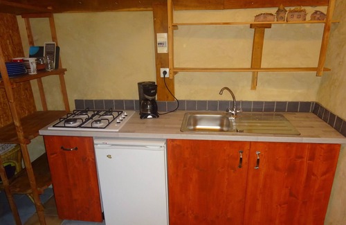 Ploermel Cottage | detached house in a bale of straw