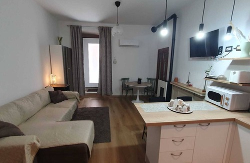 Vallata House | Detached house St. George in the heart of the country