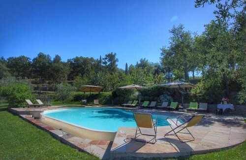 Loro Ciuffenna House | Detached villa for 6-pers with outdoor swimming pool