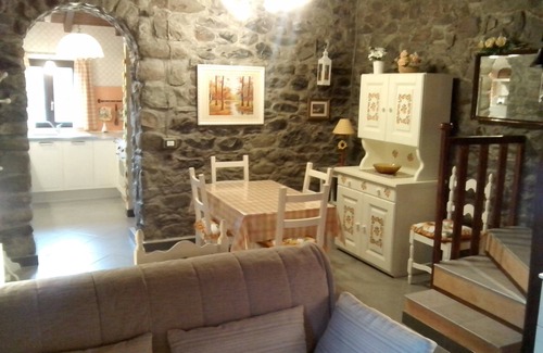 Groppoli House | Detached villa, Mulazzo, Cinque Terre, Versilia, Lunigiana, in the green