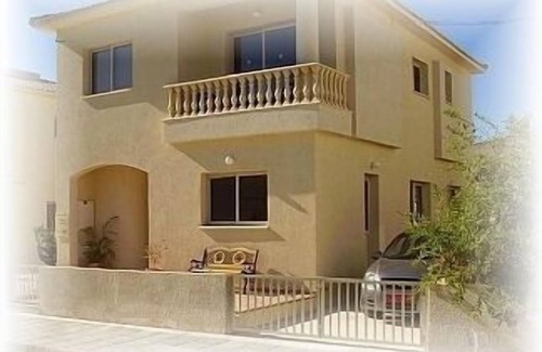 Mandria Villa | Detached Villa Sofia With Own Pool. Includes faster 4 mbps internet connection.