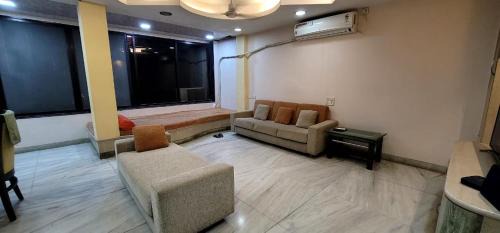 Four Bungalows Apartment | Dev's Garden view single family apartment