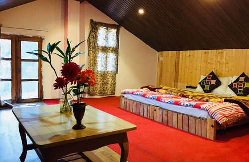 Manali House | Devdhar Hilltop Cottages