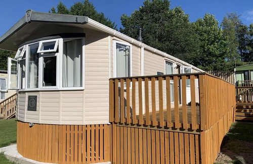 Hawick House | Devine Staycations at 38 Riverside