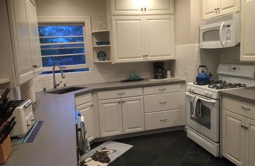 Napa House | Devita Bungalow - A Great Place to Relax and Unwind (license # VR09-0016)