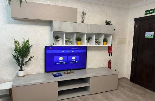 Bugibba Apartment | Devonshire Flats 2bed - Bugibba Square By Homely