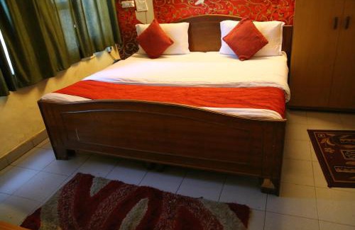 Sector 45 Hotel | DIAMOND PALACE