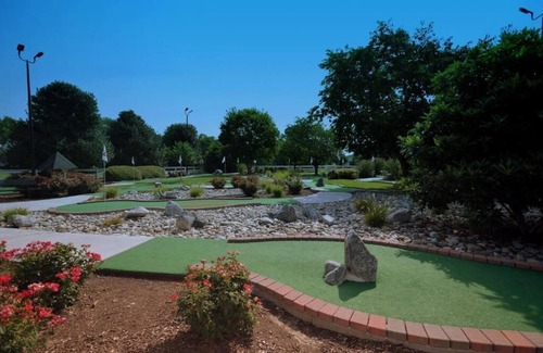 Berkeley Villa | Diamond Resorts The Historic Powhatan Resort - 1 Bedroom Upstairs