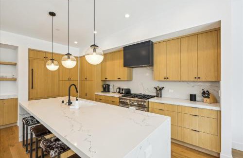 Olympic Valley House | Diamond Run at Palisades - Luxury Townhome, Ski Shuttle Pet Friendly and Hot Tub!