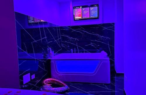 Molfetta Apartment | Diamond Suite - Appartamento con Idromassaggio - Molfetta