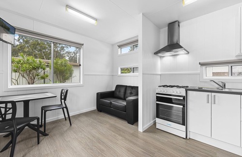 Dunbogan House | Diamond Waters Caravan Park