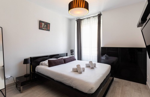 Lyon City Centre Apartment | DIFY Vieux Lyon - Quai de Saône