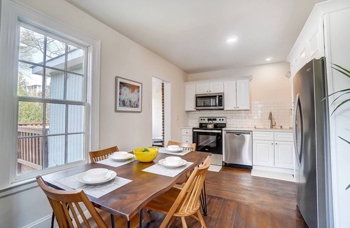 Dilworth House | Dilworth Cottage - Walk to Panthers Stadium and Uptown Attractions! Fire Pit, BBQ, & Pet Friendly!