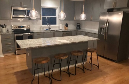 Dilworth House | Dilworth - Updated 8 BR, 4 BA Close to City-Center