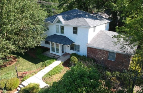 Dilworth House | Dilworth - Updated 8 BR, 4 BA Close to City-Center