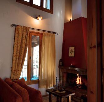 Distomo-Arachova-Antikyra Ski Chalet | Diminio 1 Whole House - Chalet