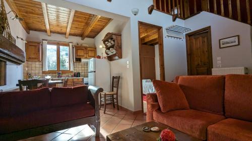 Distomo-Arachova-Antikyra Ski Chalet | Diminio 3 Whole House - Chalet