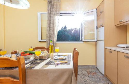 Chlomatiana Apartment | Dimitra House - Corfiot country side getaway