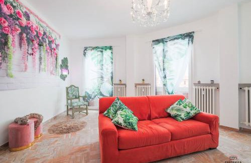 Forli Apartment | Dimora Chic nel cuore di Forlì , Wi-Fi , Parcheggio