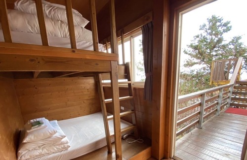 Ren'ai Bed & Breakfast | DingdaiGlass Villa