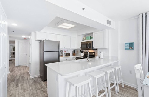 Orange Beach Condo | Direct Beachfront Condo with Panoramic Gulf Views!